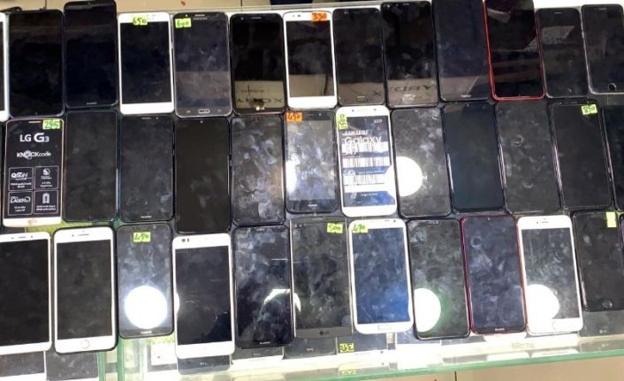 Polisten ‘klon’ telefon operasyonu