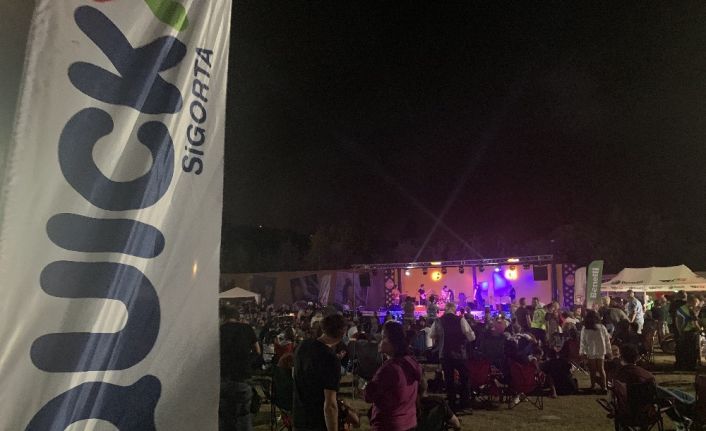 Quick Sigorta Q Truck ile Kuşadası Motosiklet Karnavalı’na renk kattı