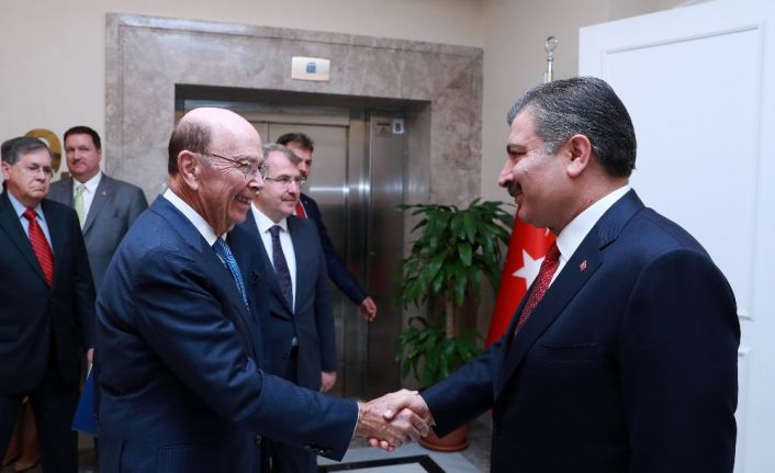 Sağlık Bakanı Koca, ABD Ticaret Bakanı Ross ile bir araya geldi