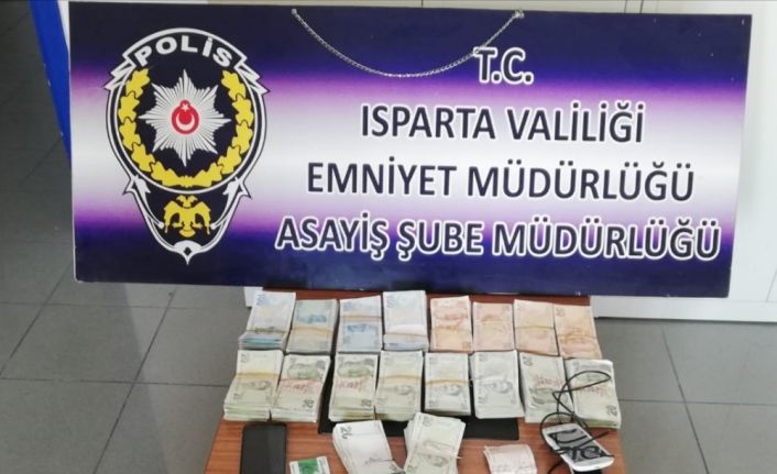 Sahte polislerin yaptığı 400 bin liralık vurguna, gerçek polisler engel oldu