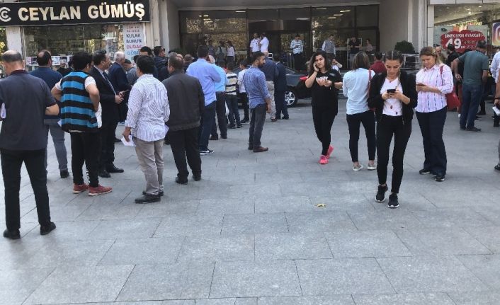 Silivri açıklarında meydana gelen deprem Çorlu’da da hissedildi