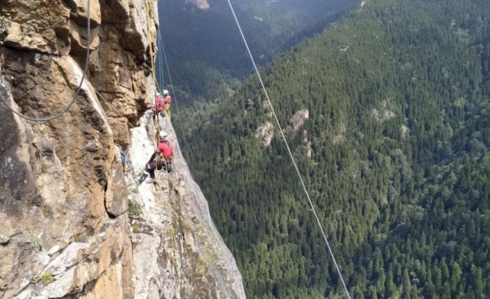 Sümela Manastırı’nda restorasyon çalışmaları zorlu coğrafi koşullarda sürüyor
