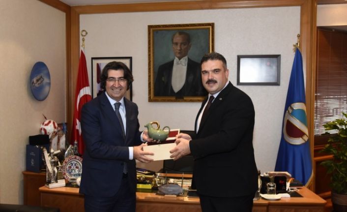 Ziraat Bankası Genel Müdür Yardımcısı Alpaslan Çakar, Rektör Çomaklı’yı ziyaret etti