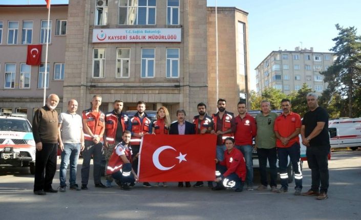 10 kişilik gönüllü UMKE ekibi sınıra dualarla uğurlandı