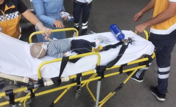 3 aylık bebek annesinden kucağından düştü, hastanede ölüm kalım mücadelesi veriyor
