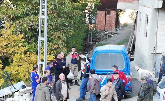 3 gündür kayıp olan alzheimer hastası yaşlı kadın için arama çalışması başlatıldı