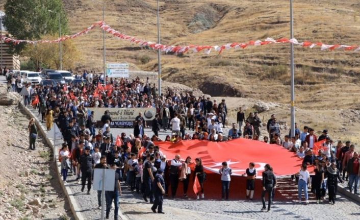 Ağrı’da 3. Ahmed-i Hani Kültür, Sanat ve Turizm Festivali başladı