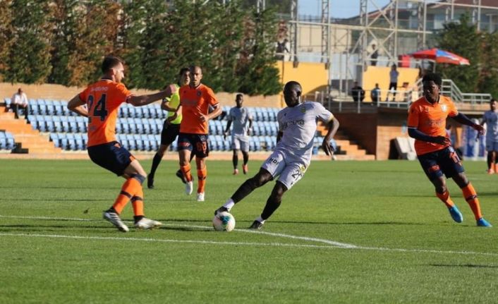 Ali Ravcı, Başakşehir ile oynanan hazırlık maçını değerlendirdi