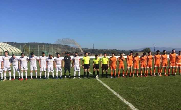 Amatör maçta 5 kırmızı kart çıktı