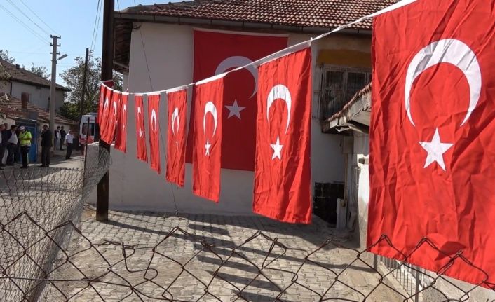 Üsteğmen Bozbıyık’ın acı haberi baba ocağına ulaştı