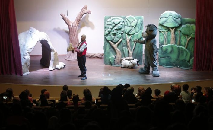 Başakşehir’de perdeler açıldı