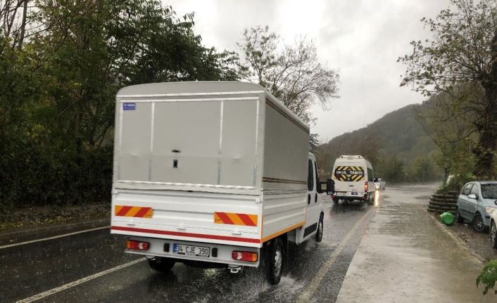 Beykoz’da yollar gölete döndü