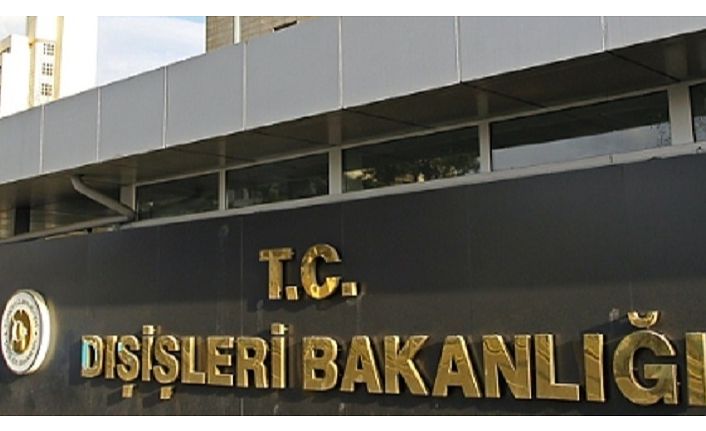 Dışişleri Bakanlığı’ndan Fransa’da kabul edilen başörtüsü yasağına tepki