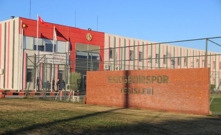 Eskişehirspor’da futbolcular antrenmana çıkmadı