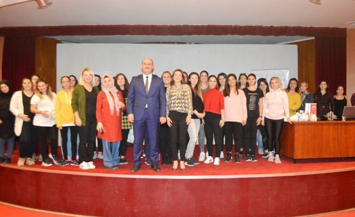 Hamileler bu eğitimle doğuma hazırlanıyor