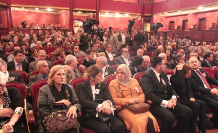 Hayatını kaybeden iki eski bakan Orhan Birgit ve Ali Topuz için Kadıköy’de tören düzenlendi