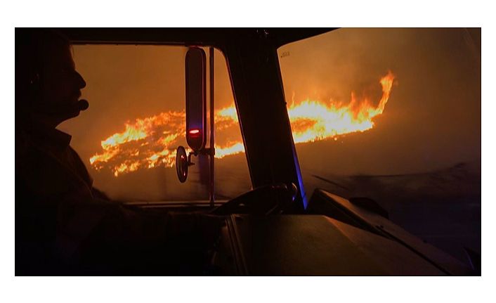 Kaliforniya'da yangın nedeniyle 100 binden fazla kişi tahliye edildi