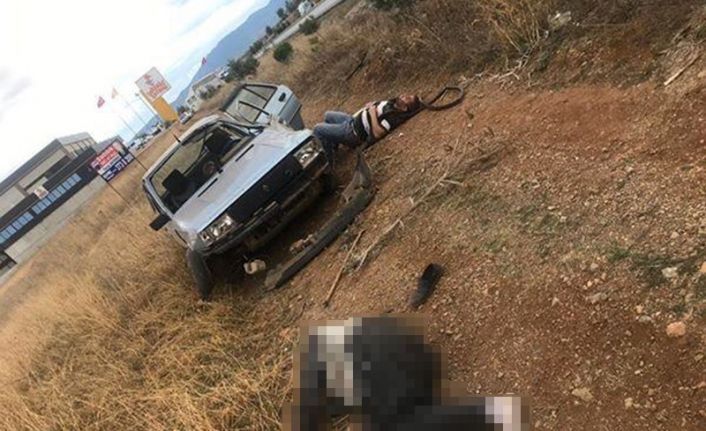 Kontrolden çıkan otomobil, taklalar atıp tarlaya uçtu: 1 ölü, 2 yaralı