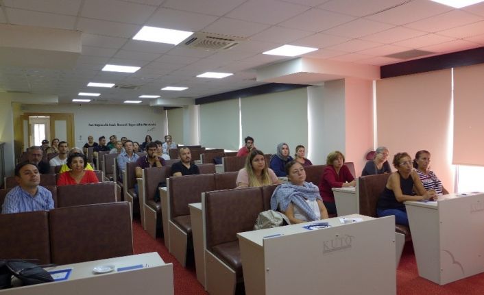 Kuşadası Ticaret Odası’nda e-ticaret semineri yapıldı