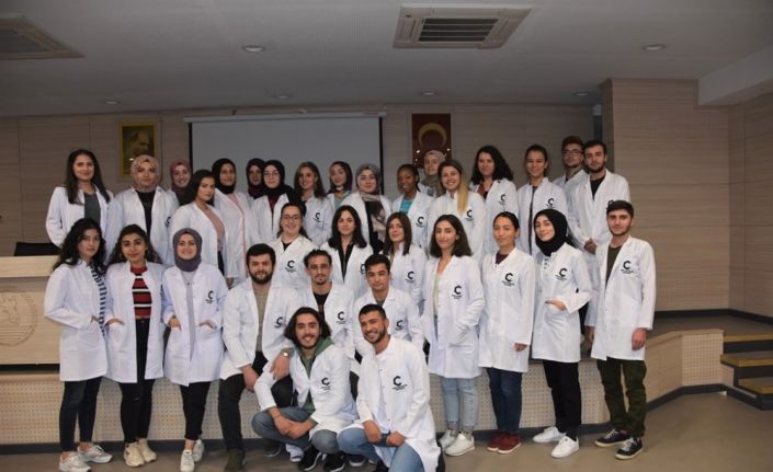 OMÜ’nün kimyager adayları beyaz önlüklerini giydi