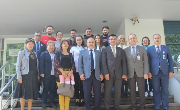 Otizmli çocukların ağız diş taramaları başladı