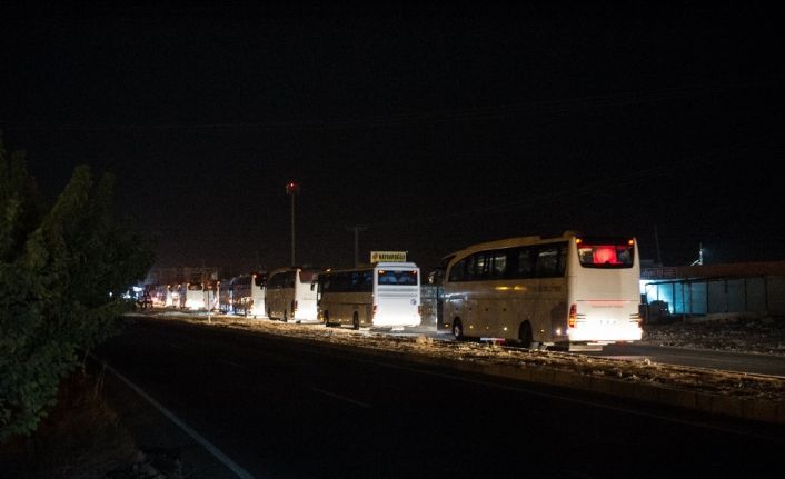Sınıra çok sayıda Suriye Milli Ordu askeri sevk edildi