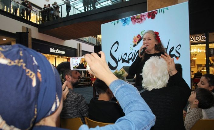 Suzan Kardeş Forum Trabzon’da hayranları ile buluştu