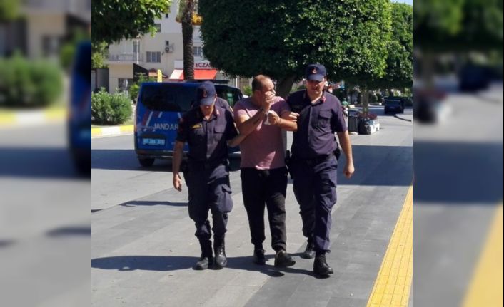 Tur şirketi şoförü hırsızlıktan tutuklandı, üzerinden çıkan şoke etti