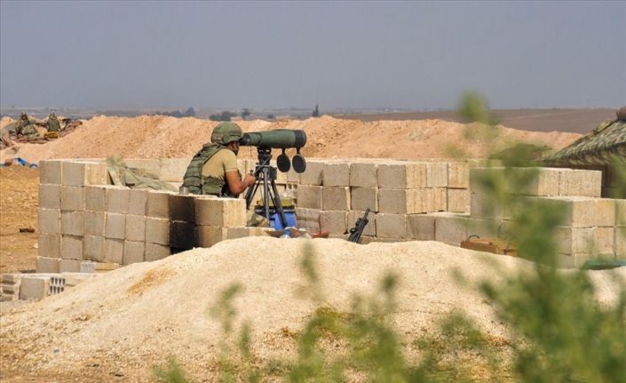 Türk ordusu terör örgütünün geri çekilmesini an be an takip ediyor