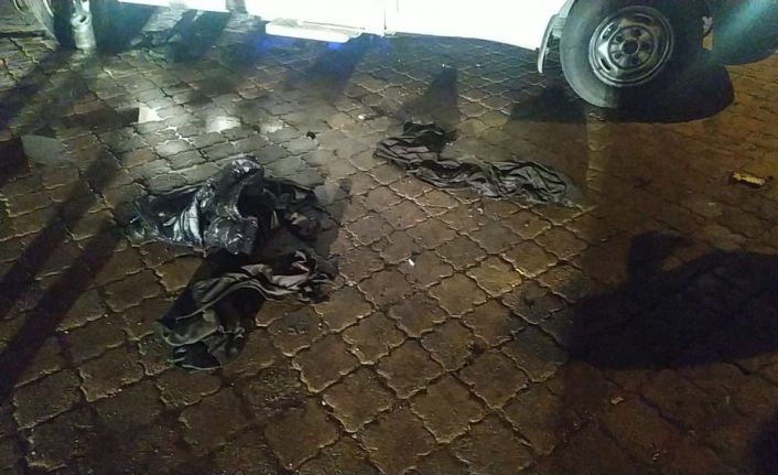 Üzerine benzin döküp kendini yaktı