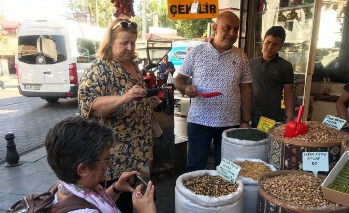 Yunanistan ve Türkiye arasındaki baklava krizine gazeteciler son noktayı koydu