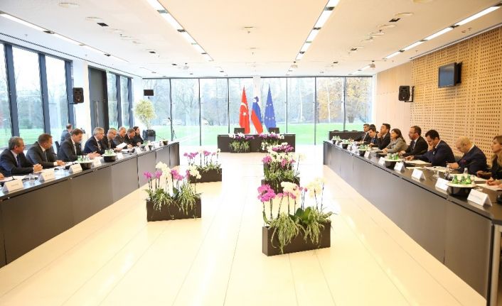 Bakan Kasapoğlu: “Spor organizasyonlarını başarılı bir şekilde gerçekleştirebilme adına yüksek bir motivasyona sahibiz”