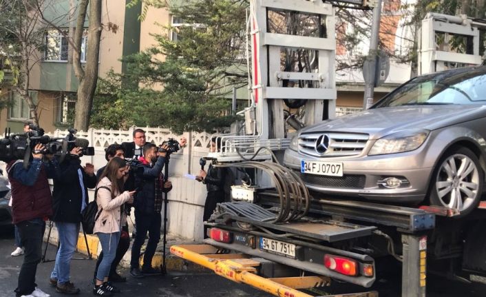 Bakırköy’de ölen aileye ait olduğu iddia edilen araç emniyet otoparkına çekildi