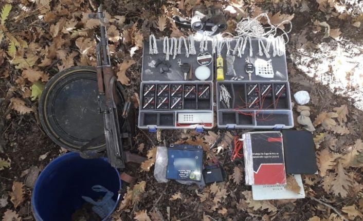 Bingöl’de bidonla gömülü kaleşnikof ve çok sayıda malzeme ele geçirildi