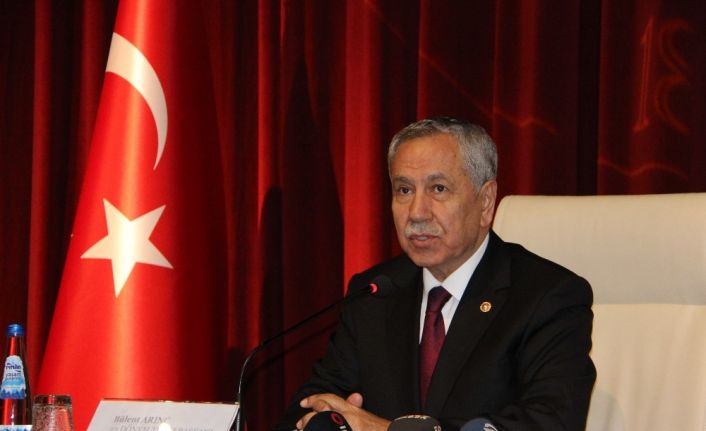 Bülent Arınç, gündem olan sözlerine açıklık getirdi