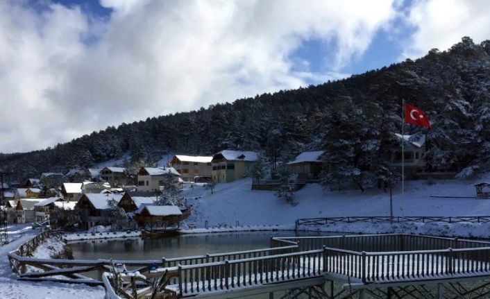 Doğu Karadeniz’in iç kesimlerinde kar, kıyı kesimlerinde sağanak yağış bekleniliyor
