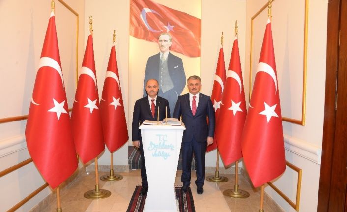 Emniyet Genel Müdürü Mehmet Aktaş, Balıkesir Valisi Ersin Yazıcı’yı ziyaret etti