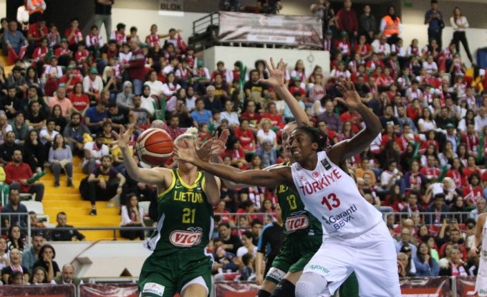 FIBA 2021 Avrupa Şampiyonası Elemeleri: Türkiye: 74 - Litvanya: 51