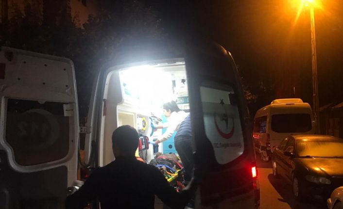 Kartal’da mobilya atölyesinde çıkan yangında bir kişi hayatını kaybetti