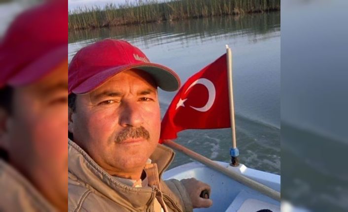 Otomobille çarpışan motosiklet sürücüsü kurtarılamadı