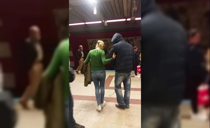 Görme engelli numarası yapan dilencilerin gerçek yüzü şaşkına çevirdi