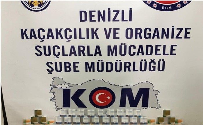 Polisten kaçak cinsel içerikli ürün satıcılarına operasyon