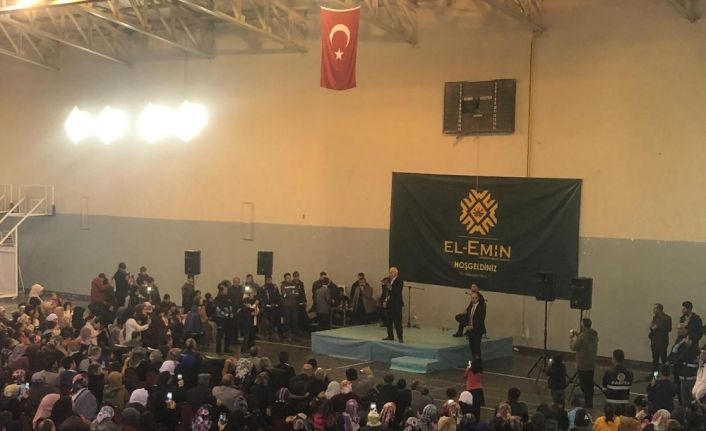 Prof. Dr. Nihat Hatipoğlunun Horasan’da katıldığı programa yoğun ilgi