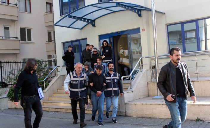 Yalova’da fuhuş villalarına baskın