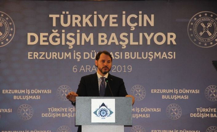 Bakan Albayrak: “Bir sene önce dolara güvenenlerin şimdiki halini sormak lazım”