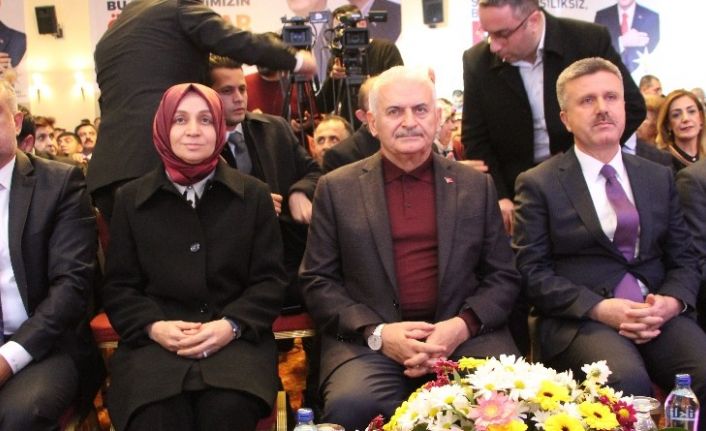 Binali Yıldırım: “Biz yoldan çıkmadık, bazıları menfaatinin bittiği durakta inmiştir”