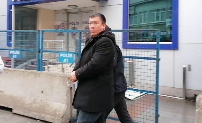 Boşanmak üzere olduğu eşinin çalıştığı hastaneye gidip etrafa ateş açtı