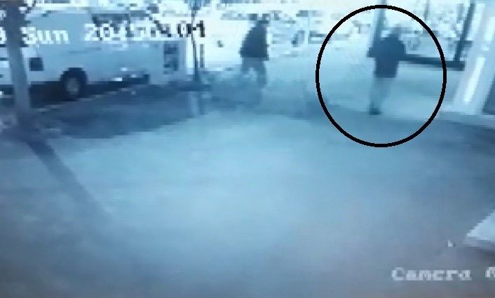 Katil zanlısının Dr. Gülcemal’i ATM’ye götürdüğü anlar kamerada