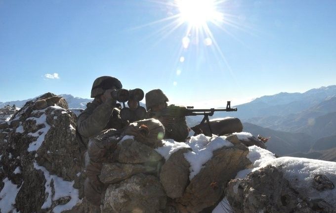 MSB: "5 terörist teslim oldu."