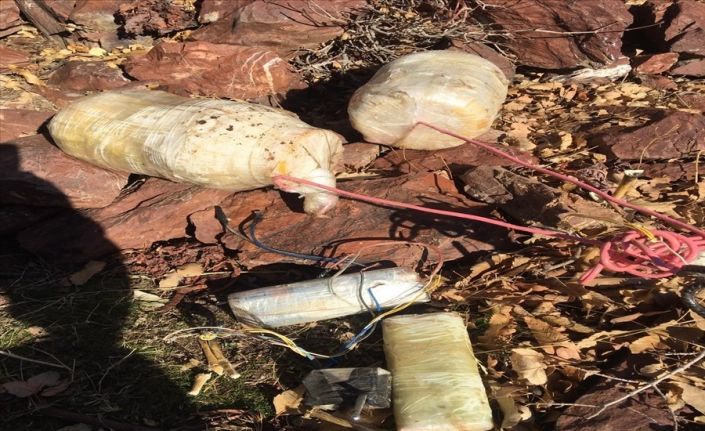 MSB: “Pençe-1 ve Pençe 2 harekatlarında silah, mühimmat ve malzemeler ele geçirildi”